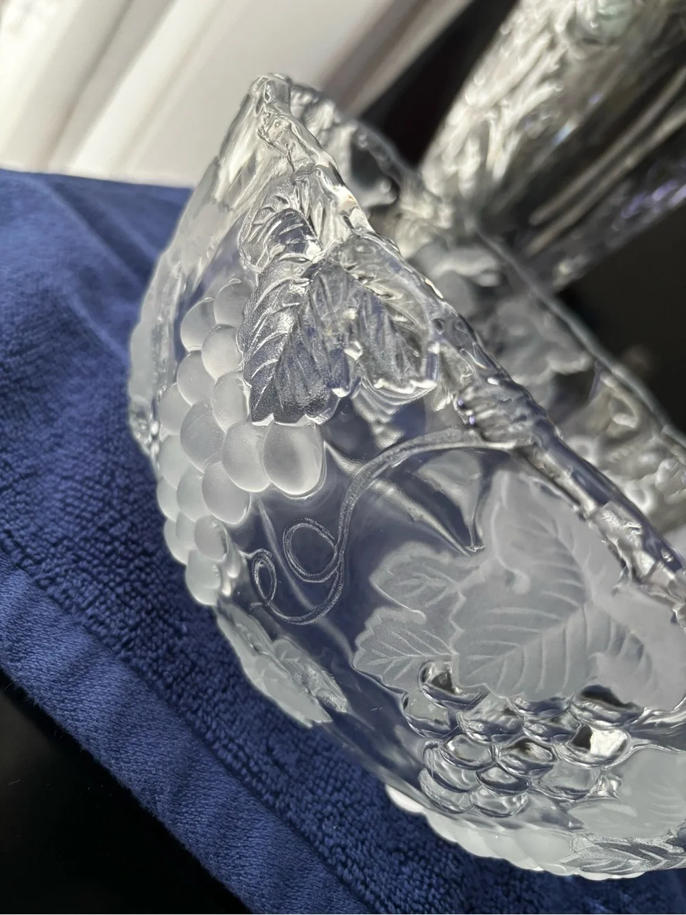 Vintage Mikasa Walther Glas Carmen Crystal Grape Serving Bowl W. Germany
